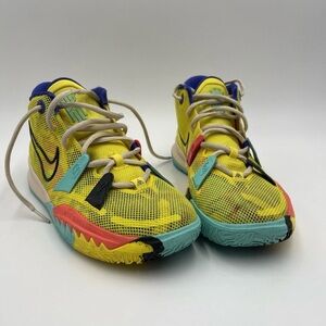 Nike Kids Yellow and Teal‎ Sneakers